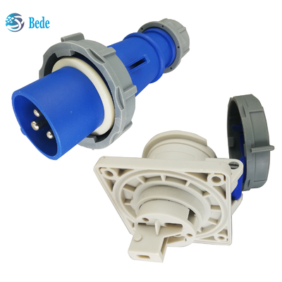 3 पिन 220V-250V वोल्टेज इंडस्ट्रियल प्लग सॉकेट IP67 रेटिंग के साथ - 16 एम्प